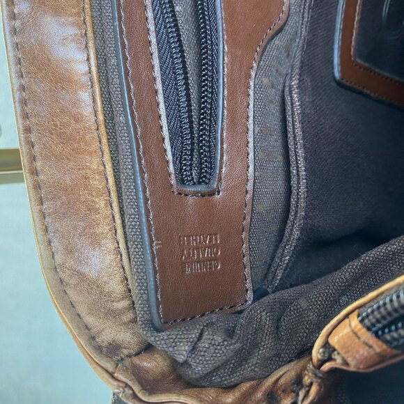 Fossil Leather Messenger Bag Brown‎ Crossbody Shoulder Laptop Work Satchel,VTG - Picture 14 of 16